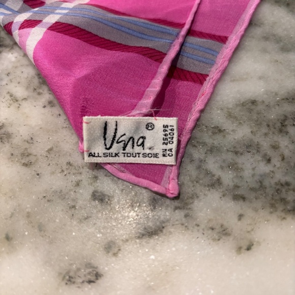 Vintage Scarves Vera Neumann, Paoli, Navy Sheer, Excellent Condition - Picture 13 of 16